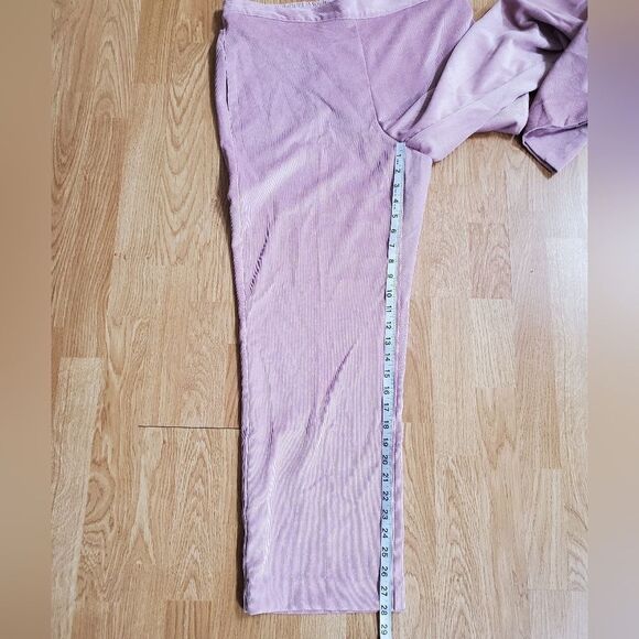 Alfred Dunner Missy Alpine Lodge Corduroy Mid-Rise Short Length Pants sz 14 - Picture 8 of 10